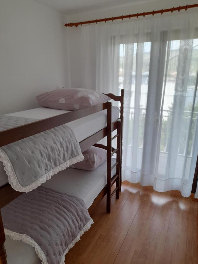 Apartmani I & J Seric Seget Vranjica Εξωτερικό φωτογραφία