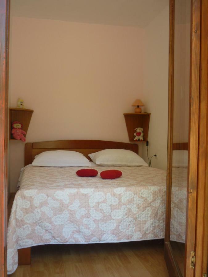 Apartmani I & J Seric Seget Vranjica Εξωτερικό φωτογραφία