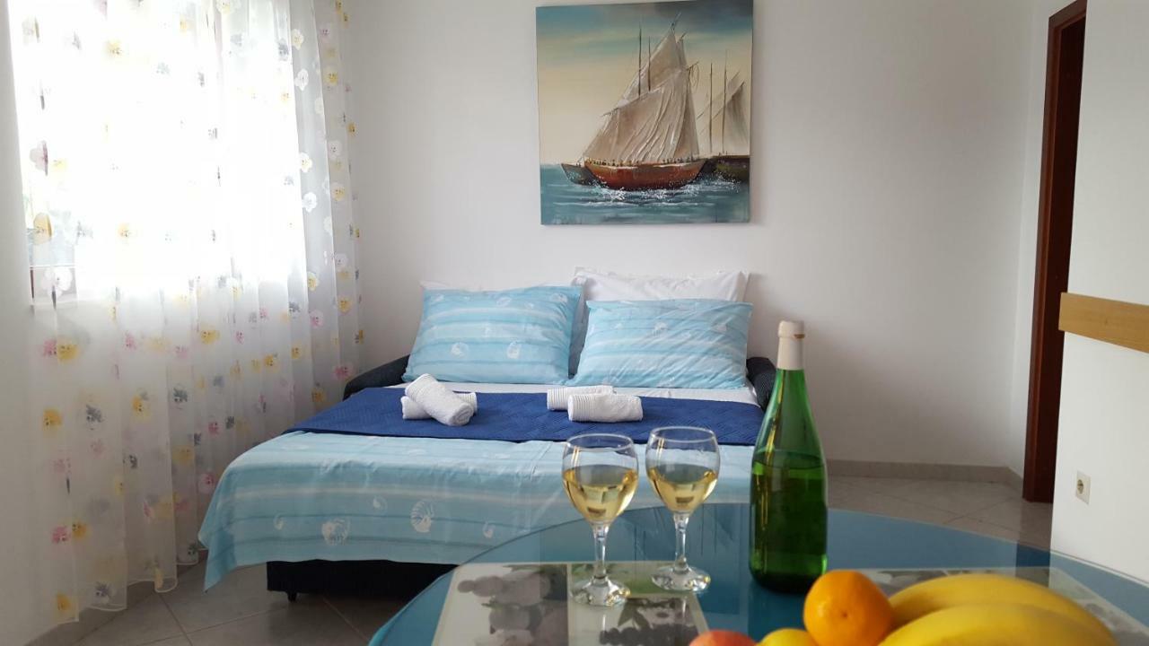 Apartmani I & J Seric Seget Vranjica Εξωτερικό φωτογραφία