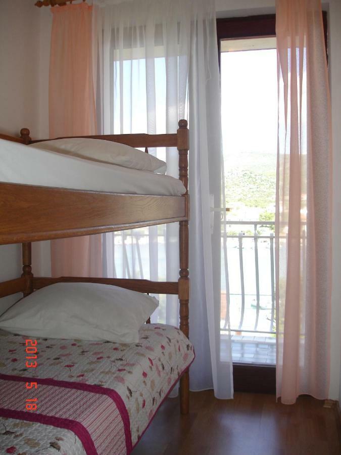 Apartmani I & J Seric Seget Vranjica Εξωτερικό φωτογραφία